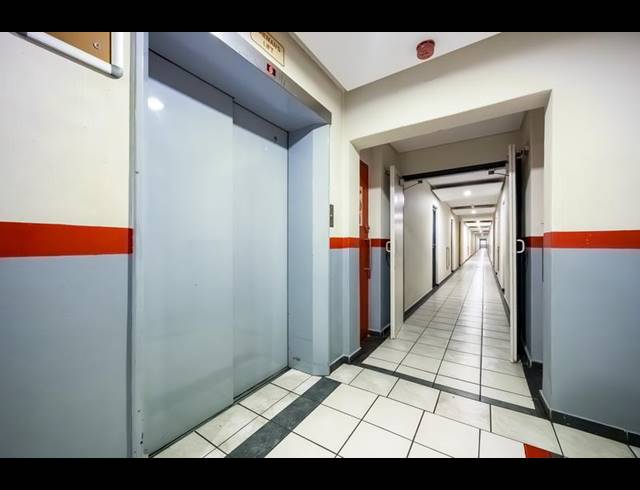 2 BEDROOM APARTMENT FOR SALE IN TOWNSEND ESTATE